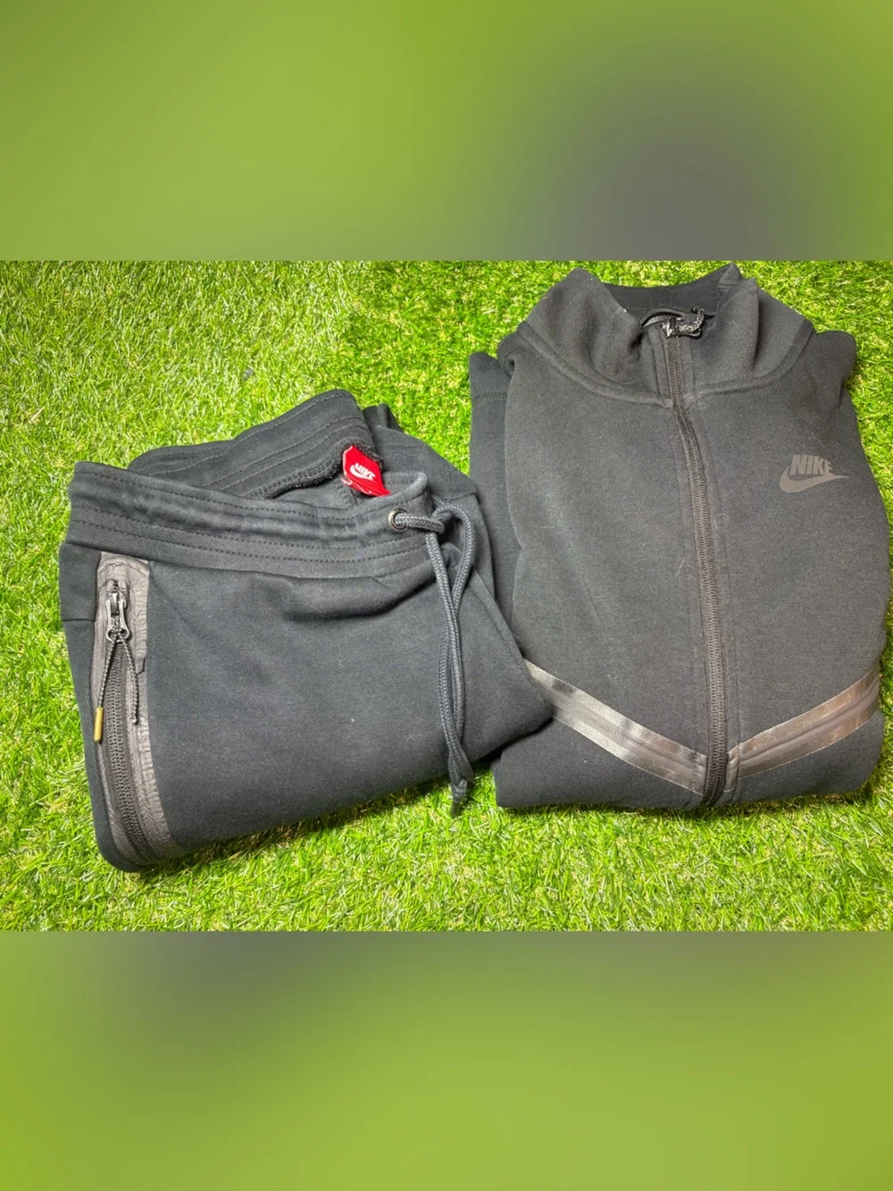 Nike Tech Black Men's Athletic Sweatsuit men’s small